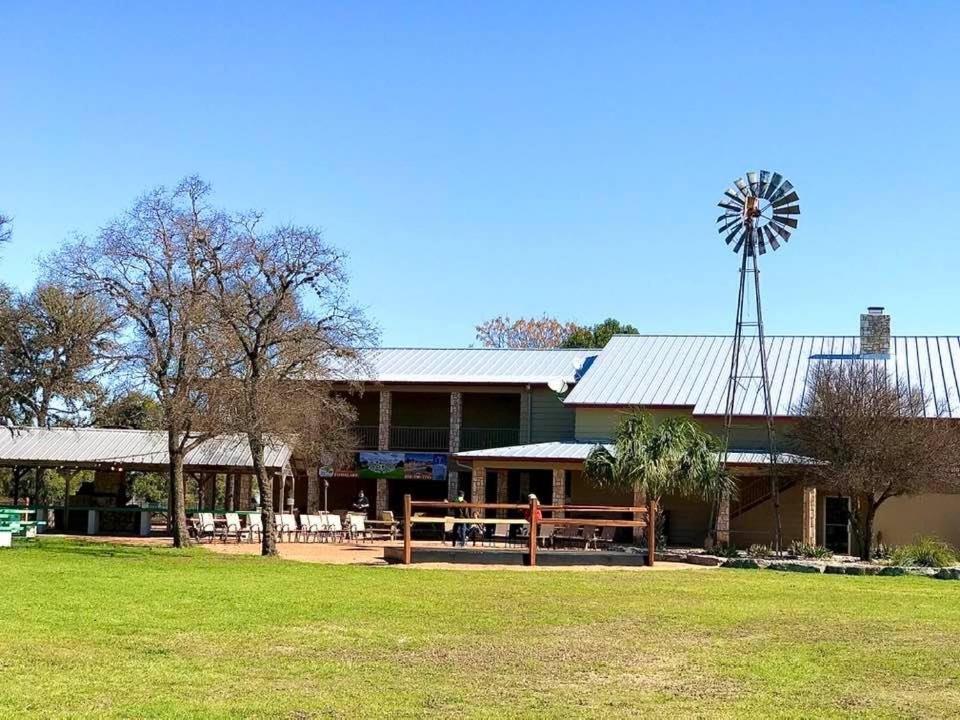 Flying L Ranch Resort & Golf Course Bandera Eksteriør billede